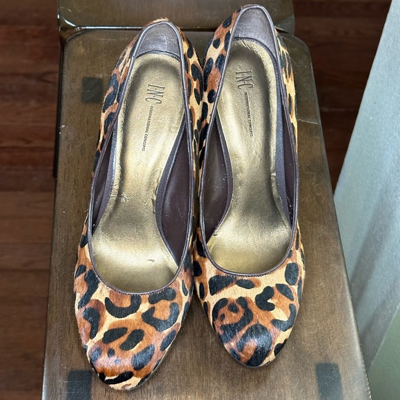 INC Leopard Brown Pumps 8M - Picture 6 of 6